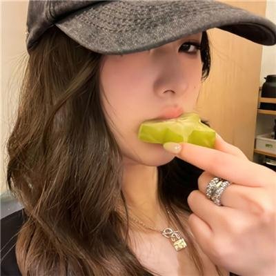 清秀俏佳人